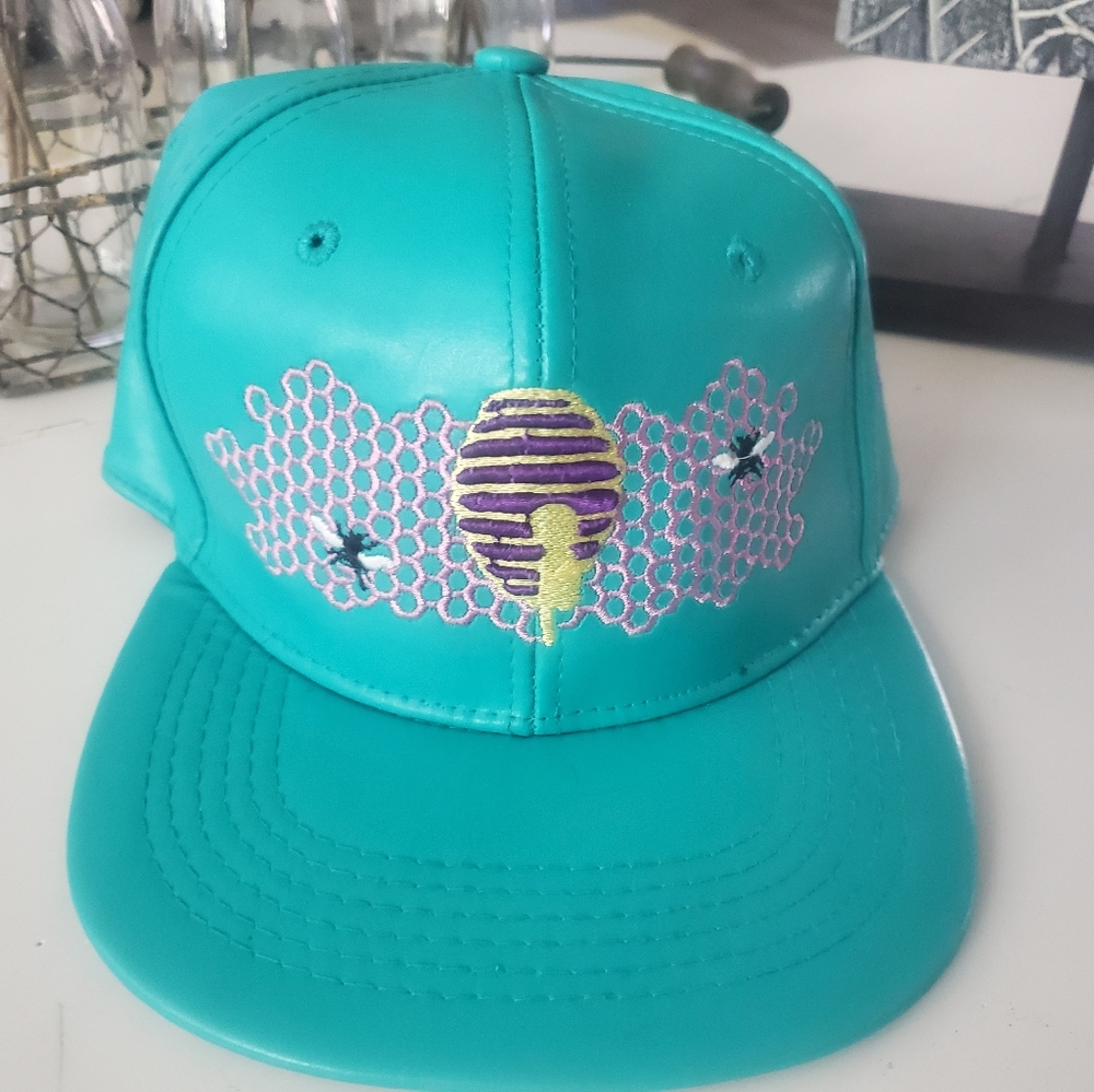 One love Hat